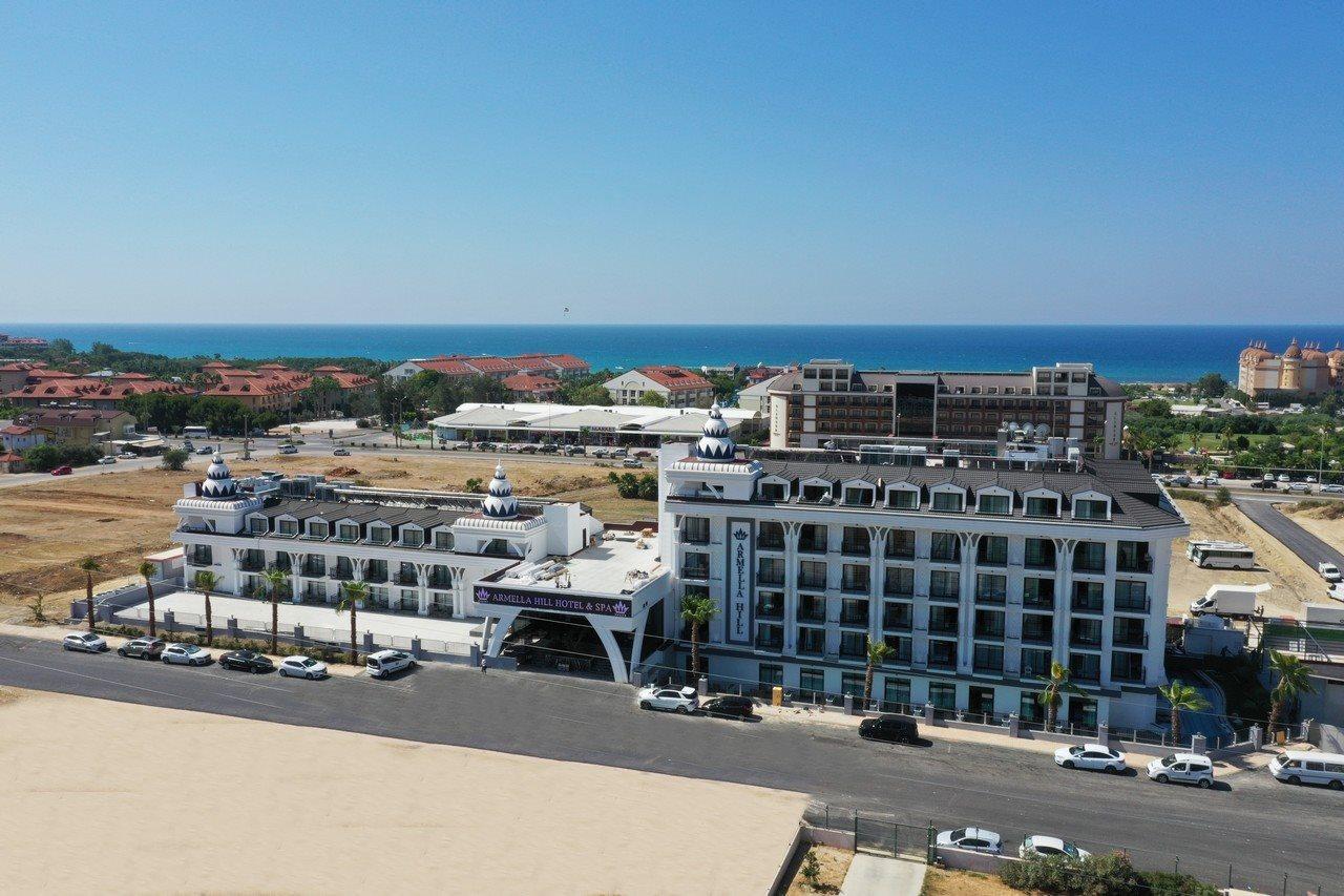 Armella Hill Hotel Side Exterior photo