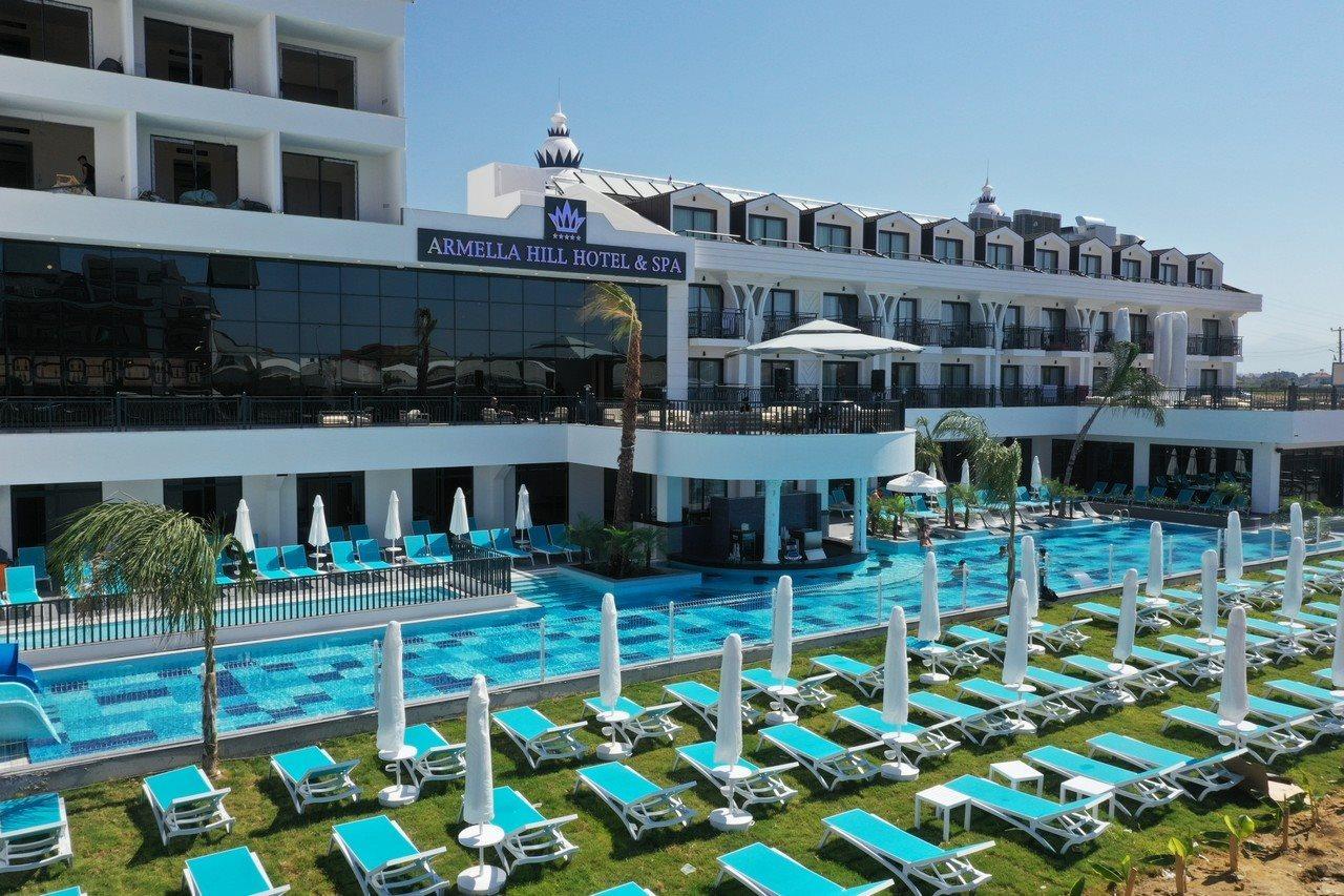 Armella Hill Hotel Side Exterior photo